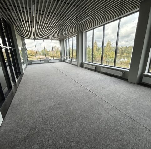 Универсальный зал 90 м²