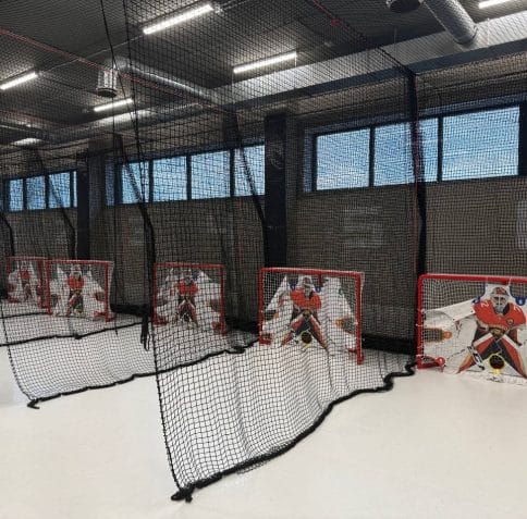 Открылся бросковый зал на 6 дорожек